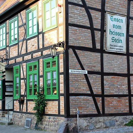 "Zum Heiligen Geisthof" Hotel Parchim Bagian luar foto
