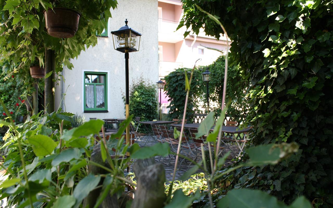 "Zum Heiligen Geisthof" Hotel Parchim Bagian luar foto